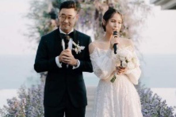 Merakyat Naik Kereta, Maudy Ayunda Pamer Momen Jesse Choi 'Ketemu' Aktor Yoo Ji Tae